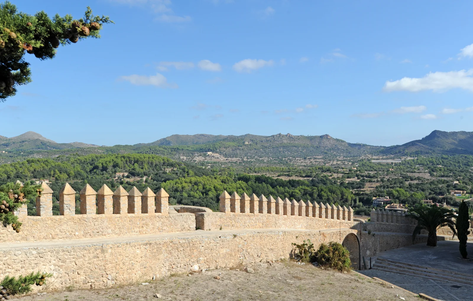 Rempart nord-ouest du sanctuaire d’Artà ; photo du 16 septembre 2011