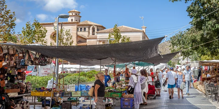Marché du Port de Pollença — photographie officielle d’archive, nom de fichier daté 2016