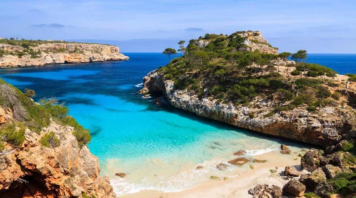 Caló des Moro · Mallorqueando, photo publiée en 2020: le sable visible ne reflète pas nécessairement 2026