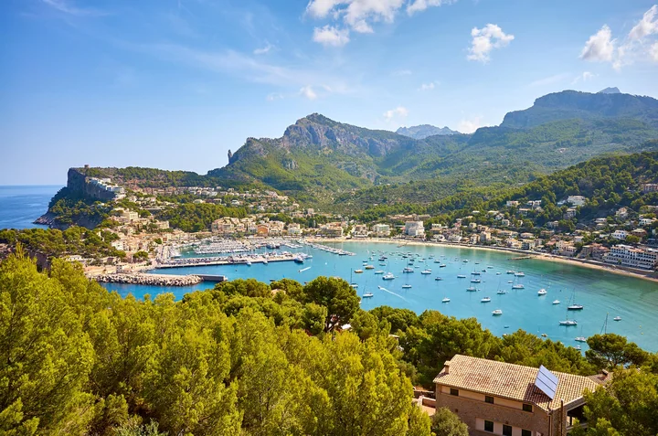 La baie et le port de Sóller.