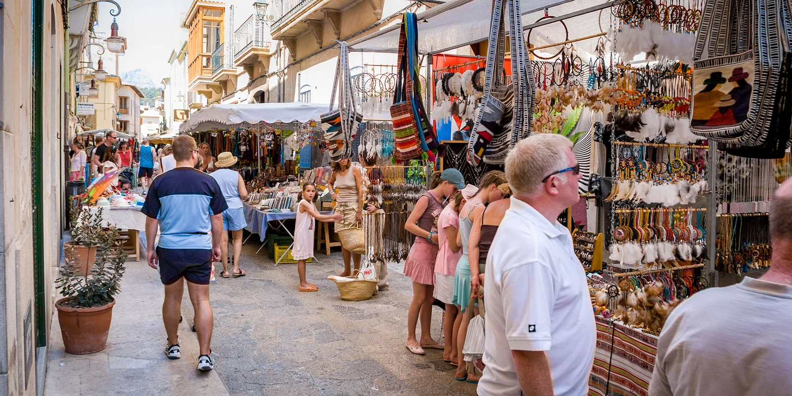 Marché de Pollença — photographie officielle d’archive, non datée sur la page