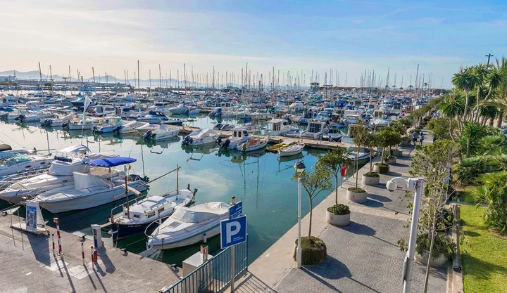 Alcudiamar · photographie de la marina, pas du bateau proposé
